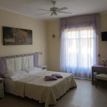 Eremes Rooms&apartments Cuneo