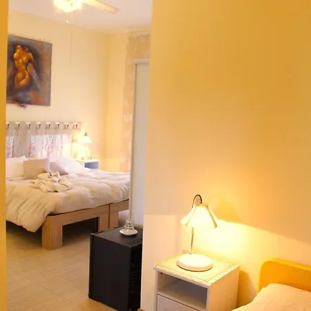 Eremes Bed & Breakfast 3*