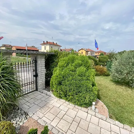 Bed & Breakfast Eremes 3*