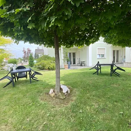 Bed & Breakfast Eremes 3*