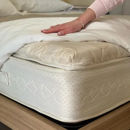 Eremes Rooms&apartments Hotel