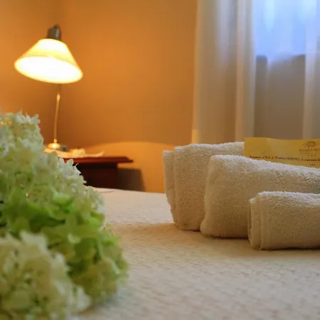 Eremes Bed & Breakfast 3*