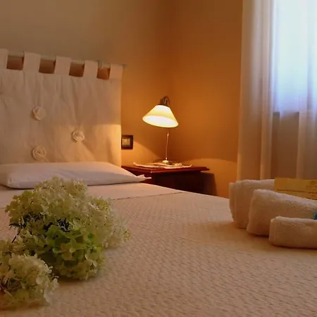 Eremes Rooms&apartments 3*