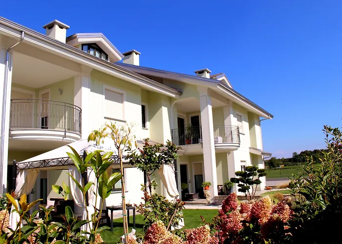 Eremes & Otel 3*