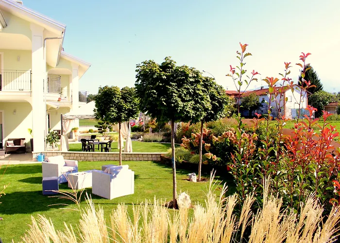 Eremes & Otel 3*